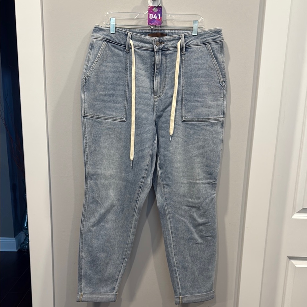 Judy Blue Light Blue Straight Leg Jeans